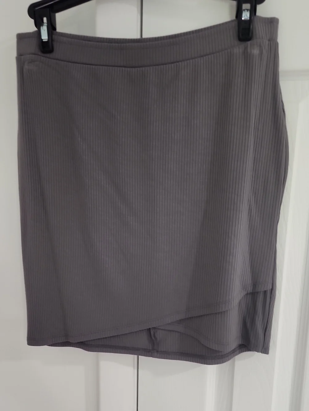 Hollister Gray Ribbed Asymmetrical Pencil Skirt